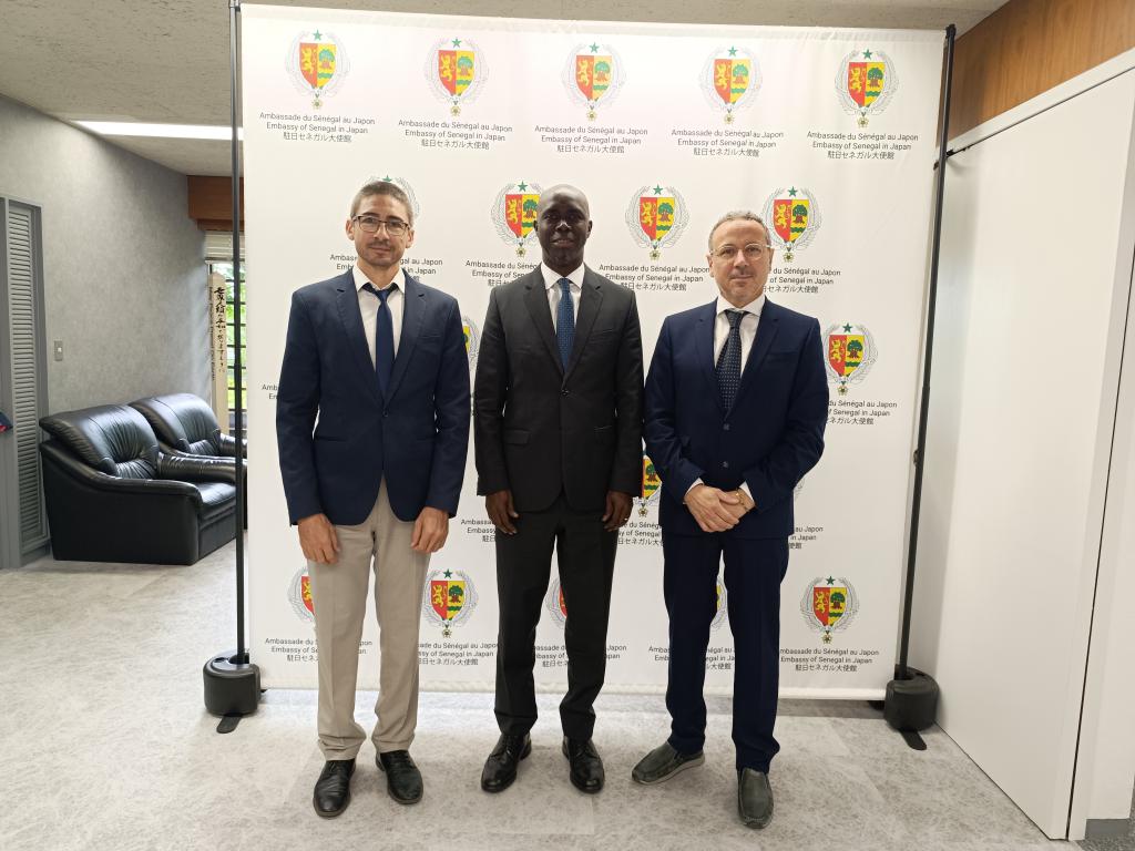 Raoul Vecchio e Sua Eccellenza l'Ambasciatore della Repubblica del Senegal in Giappone 
