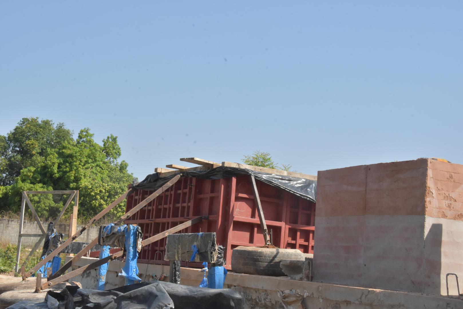 Formazione team su rammed earth by Balouo Salo e Raoul Vecchio